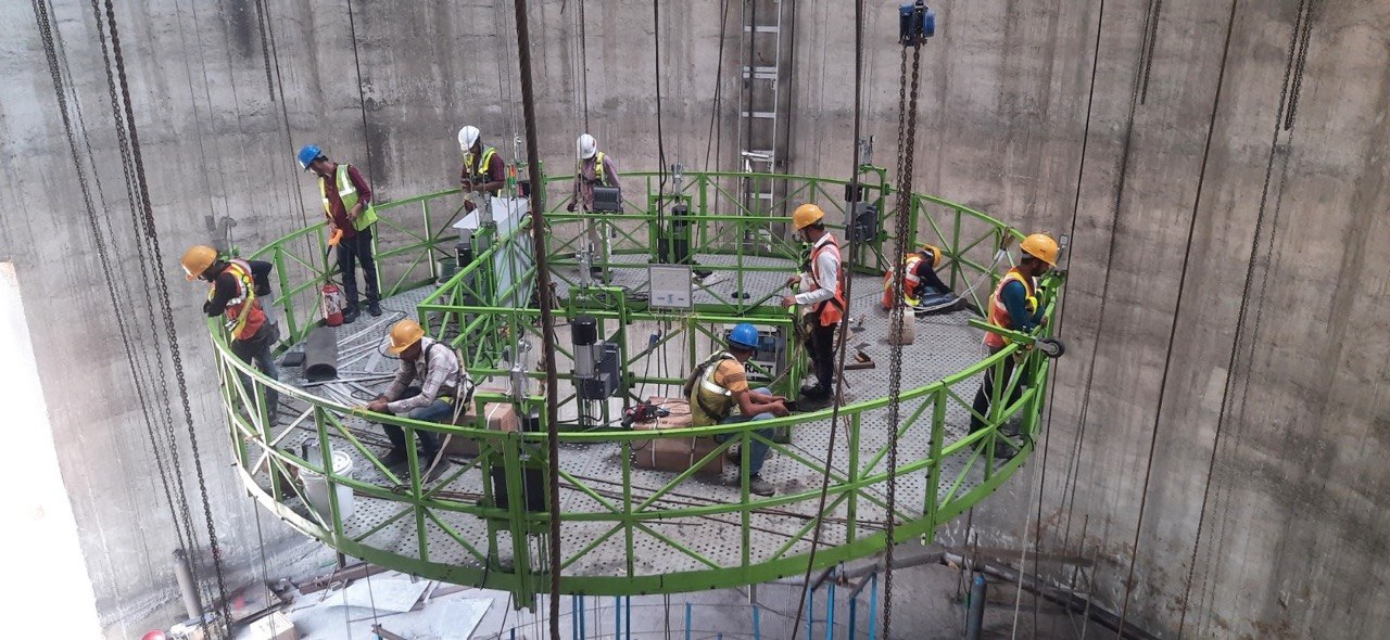 Chimney Suspended Platform gallery image 2