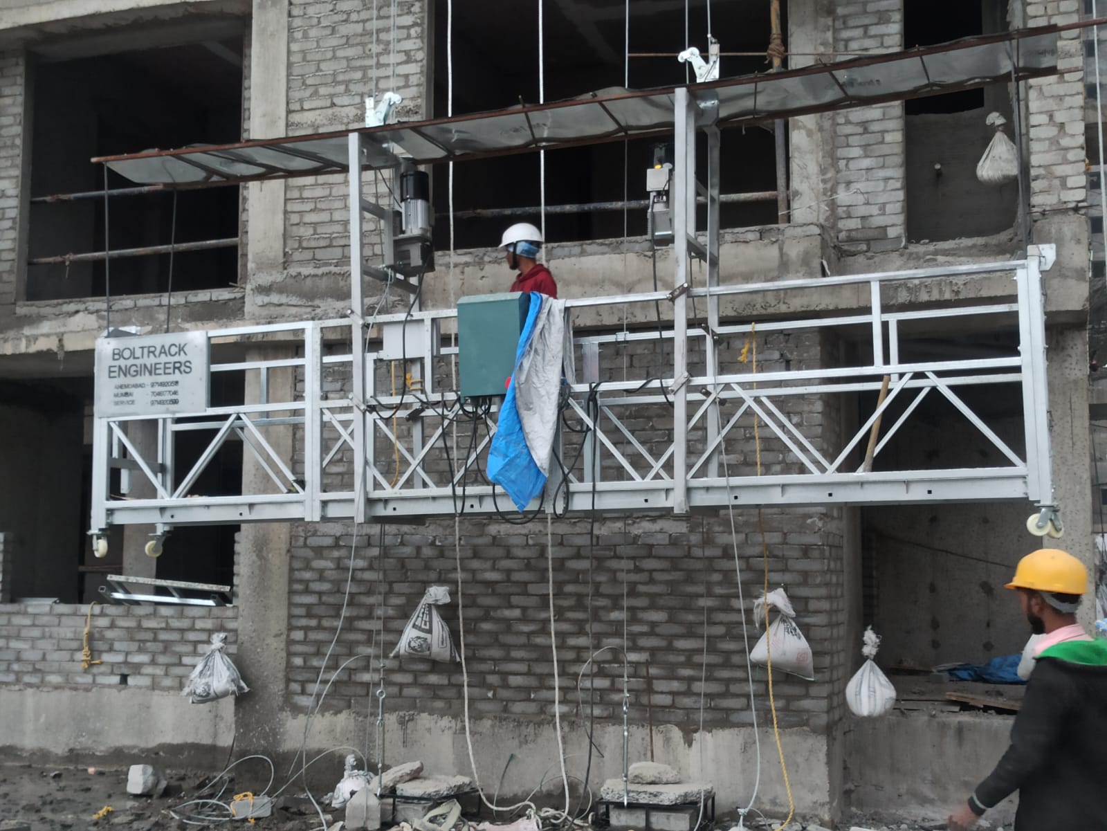 W FRAME ASSEMBLY PLATFORM